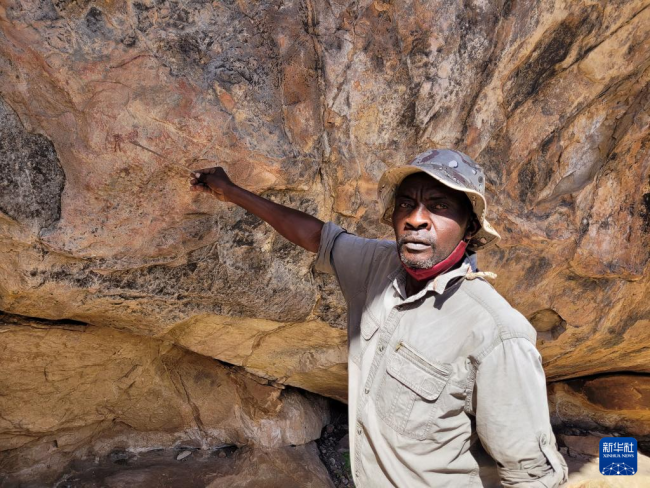探访博茨瓦纳桑人千年岩画