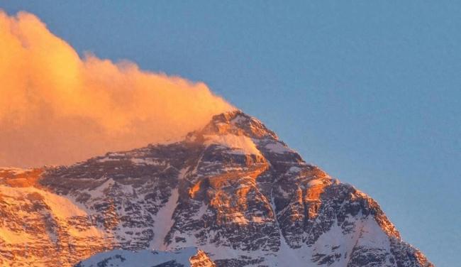 为什么在地球上，没有超过1万米的山？是什么限制了山峰的高度吗