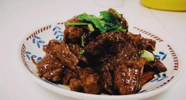 牛肉香到邻居敲门，家常做法简单省钱，学会秒变大厨