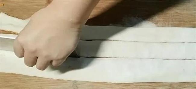 面粉加根胡萝卜,不炸不烙蒸一蒸,比油条香十倍!