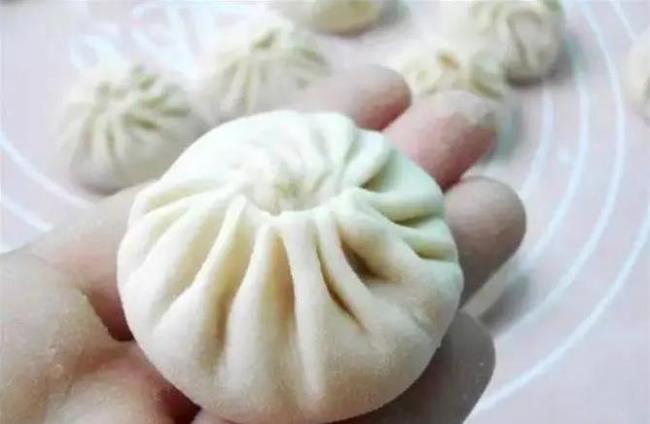 一个小包子50克藏秘密，吃多了胖10斤，你还敢吃？