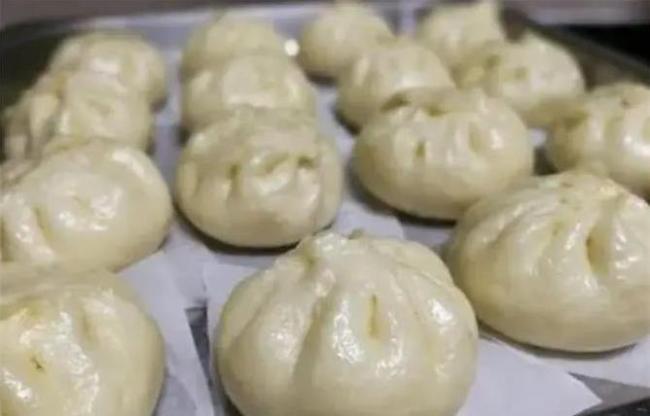 一个小包子50克藏秘密，吃多了胖10斤，你还敢吃？