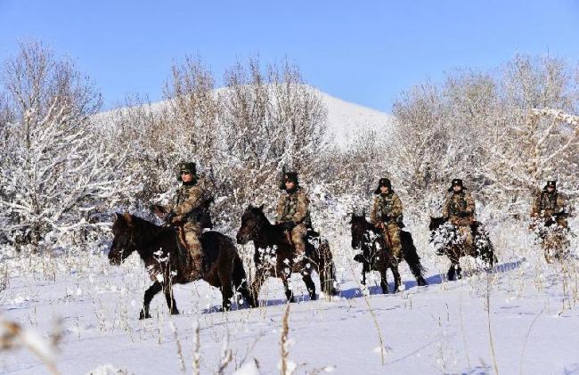 一组雪景照，带你了解边关军人