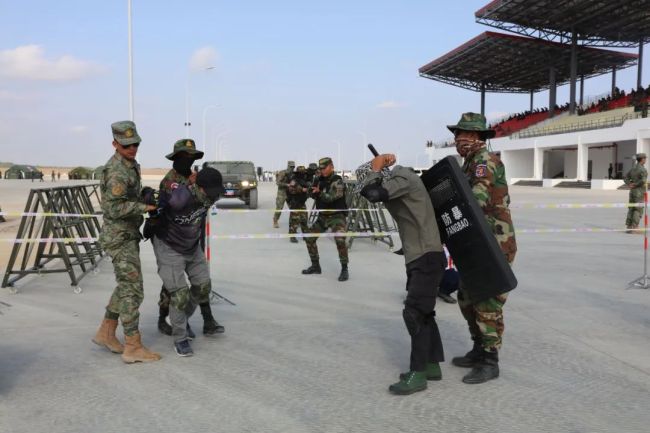 中柬“金龙-2023”联演：混编同训现场直击