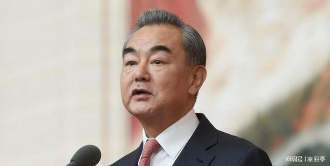 战争结束，印巴各退一步，停止海陆空攻击，中方深夜接到两个电话！