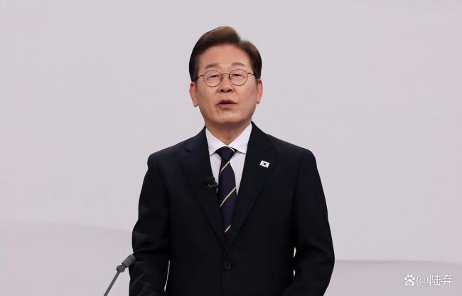 竞选如赴战场！李在明再遭暗杀威胁，民主制度警报拉响！