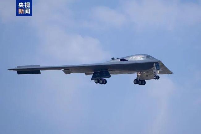 美軍B-2轟炸機(jī)襲擊伊核設(shè)施 特朗普稱摧毀關(guān)鍵設(shè)施