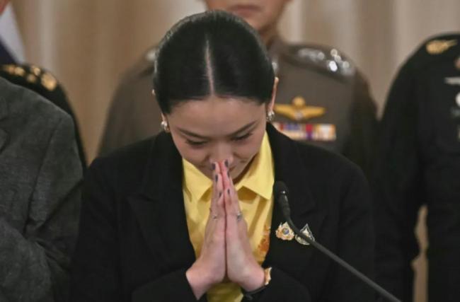 專家：泰國政壇出現(xiàn)危險信號 總理危機四伏