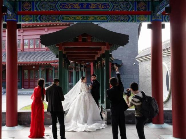 美媒：俄罗斯社会正迅速向中国靠拢 中国成为新榜样