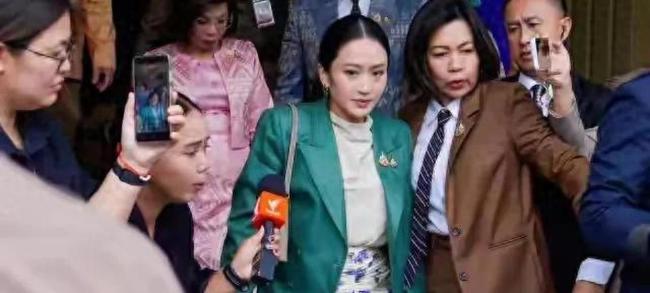 佩通坦被停職！洪森贏了這盤棋,，但信譽還在嗎,？ 政壇無間道再現
