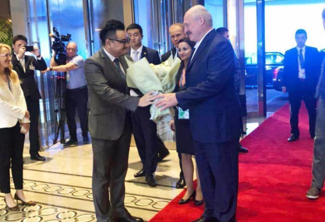 卢卡申科带土豆访华的深意与情怀 外交中的务实之举