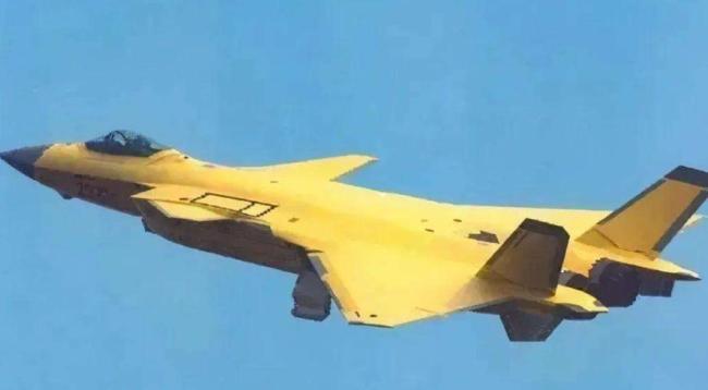 成飞首次展示黄皮歼-20A，怎么都是粗脖子版？它有哪些新变化 体系化试飞组训升级