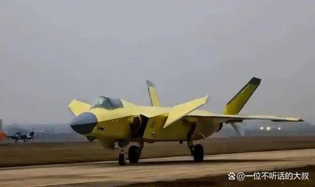 “黄皮”歼-20A首次公开 实战化宣言引发关注