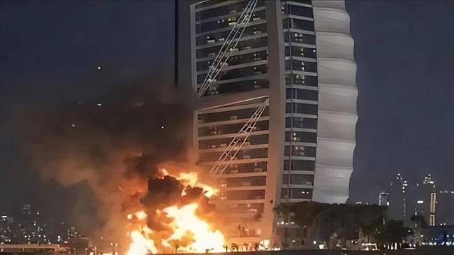 泽连斯基中东之行签下十年军火大单 乌克兰反无人机技术受青睐