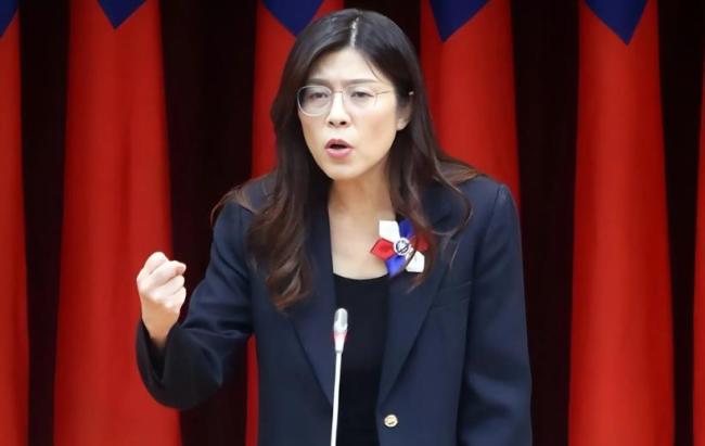 郑丽文称大陆会成我们的底气 两岸携手共创未来