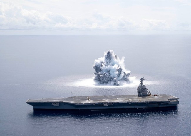 美军“福特号”航母又被炸了一次 现场画面