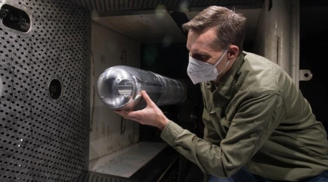 美军最新型激光武器风洞测试画面曝光