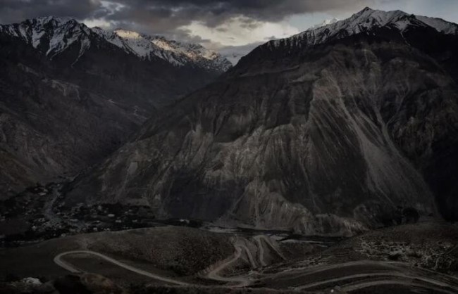 接手阿富汗，塔利班手里有多少钱？