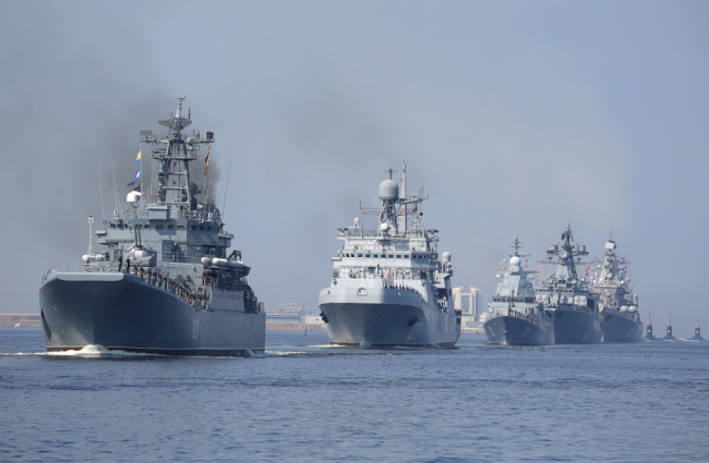 俄媒：俄海军与东盟举行首次海上联演
