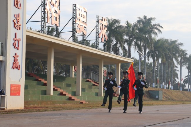 加油！列兵！武警海南总队隆重举行新兵授衔仪式