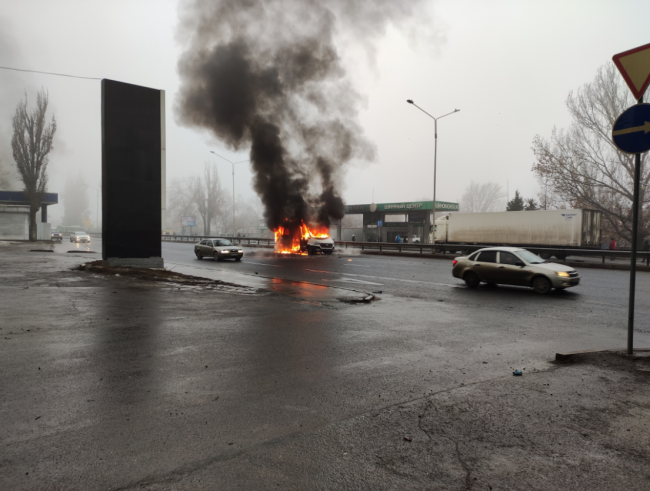 中方就哈萨克斯坦示威活动表态：希望尽快稳定下来