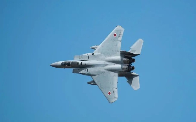 敏感时刻日本宣布全面升级F-15J 能与F-35协同作战