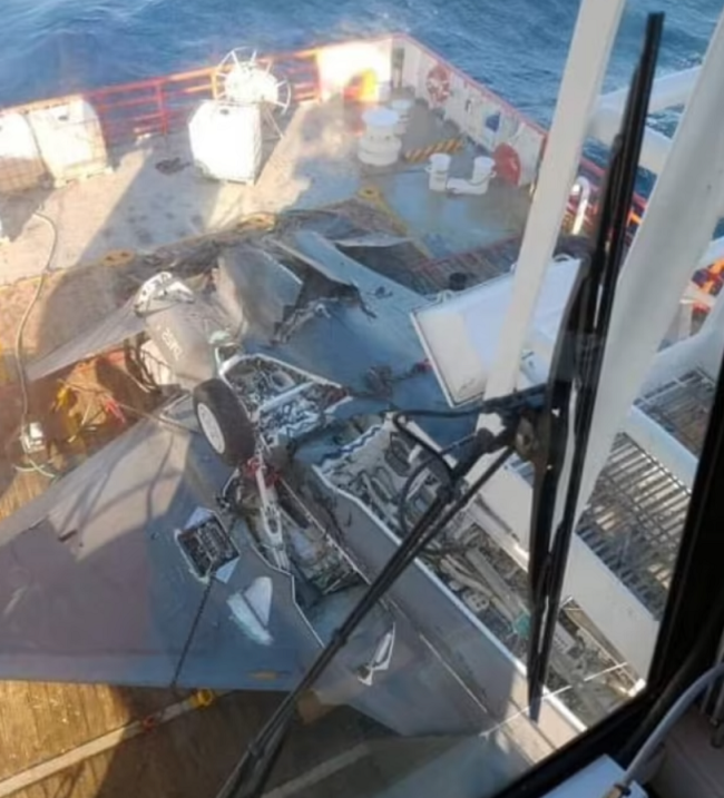 美军承认战机从航母上坠入南海：事故模拟画面曝光