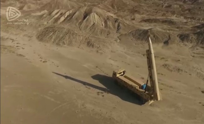 伊朗第三代远程导弹试射实拍：威力巨大