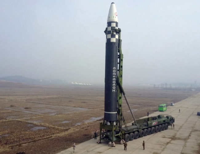 朝鲜成功试射＂火星-17＂洲际弹道导弹