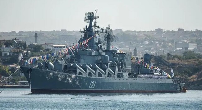 俄国防部：莫斯科号导弹巡洋舰上1人死亡27人失踪