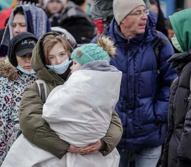 俄媒：乌内政部称已有约60%的乌克兰难民回国