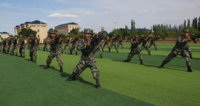 即将授衔的他们,有了兵的模样