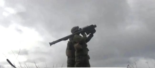 “军援只是幌子，乌克兰已沦为武器测试场”