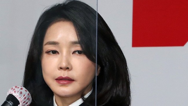 警方证实韩第一夫人履历造假