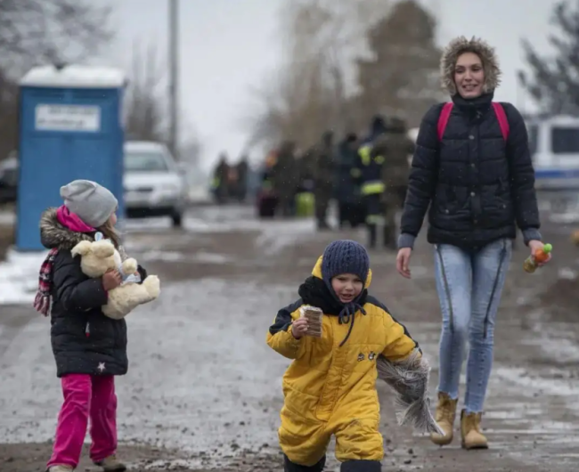俄媒：欧洲安置乌克兰难民热情锐减，地主家也没余粮了