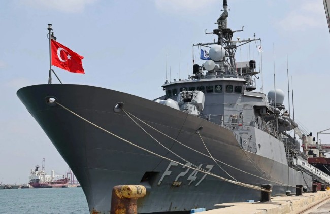 土耳其军舰访问以色列。