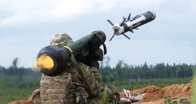 美再支援乌克兰1800枚标枪导弹 用于补充美国武器库存、支持乌克兰