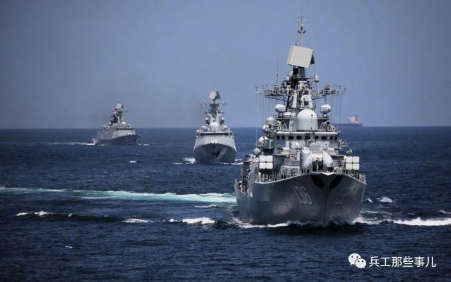 中国海军为什么要引进“现代”级驱逐舰？