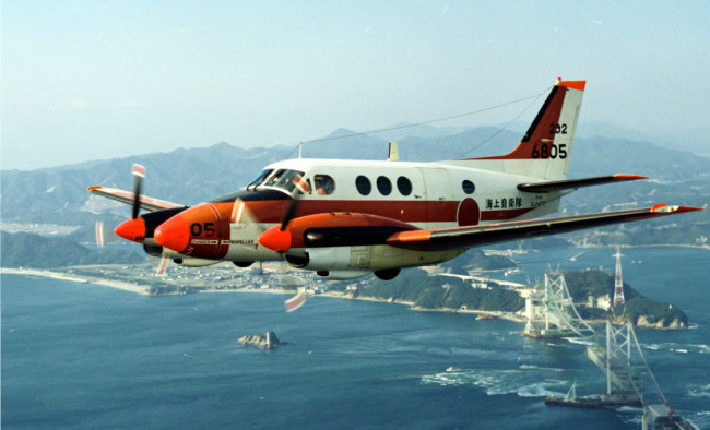 为了吸引东南亚的买家，日本向多个国家赠送或租借军用飞机。