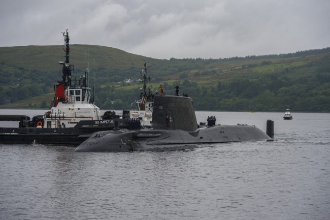 英国正在建造的机敏级潜艇 三艘同时开工