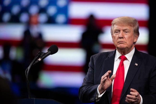 曝特朗普计划坐私人专机飞纽约出庭，上百“特勤人员”随行保护，“这将开启美国政治的痛苦新阶段”