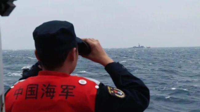 与台舰目视距离5海里！徐州舰实施战术动作