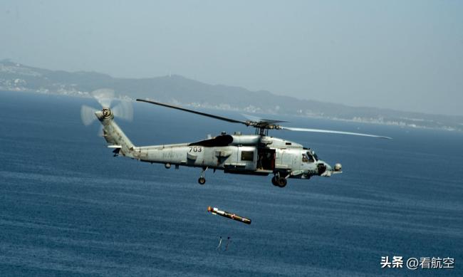 MH-60R“海鹰”亮相鱼雷演习