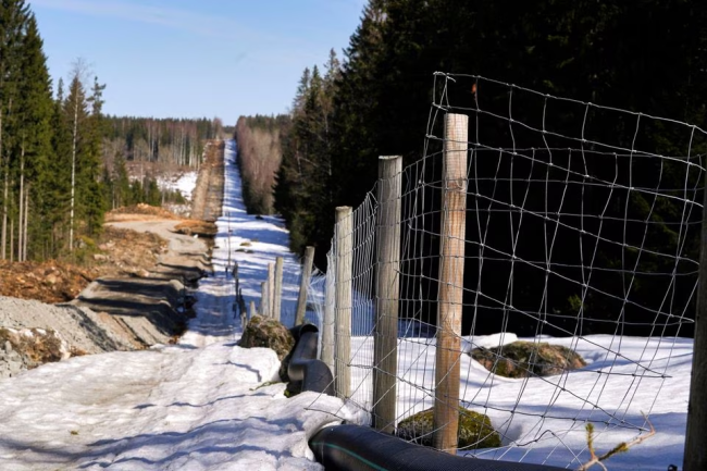 加入北约不到两周，芬兰在边境就有新动作：修墙