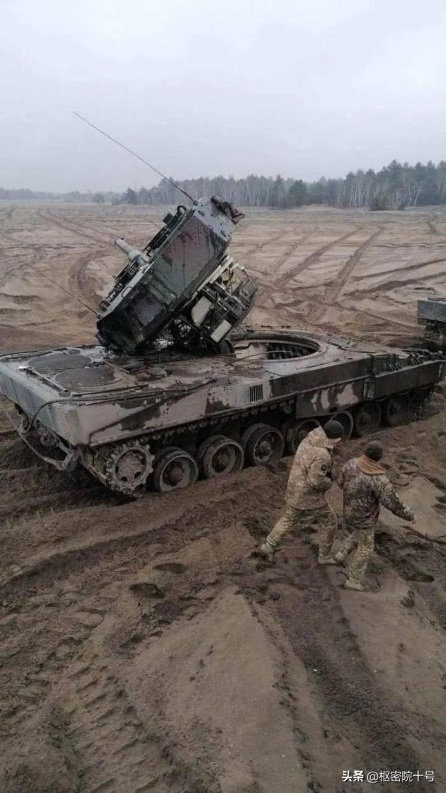 德防长称将出资上亿欧元在波兰建立坦克维修枢纽 帮乌克兰修坦克