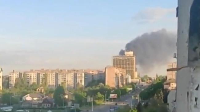 卢甘斯克市发生爆炸，俄议员直播视察时受伤 此前因乌军射程原因，冲突以来很少遭袭击