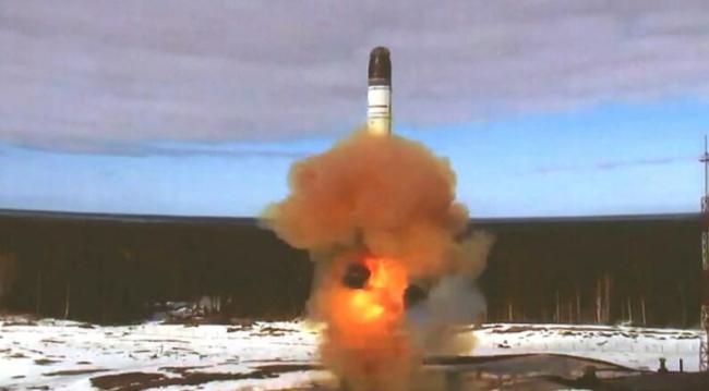 普京称导弹将进战斗值勤 俄罗斯将继续发展“三位一体”核力量