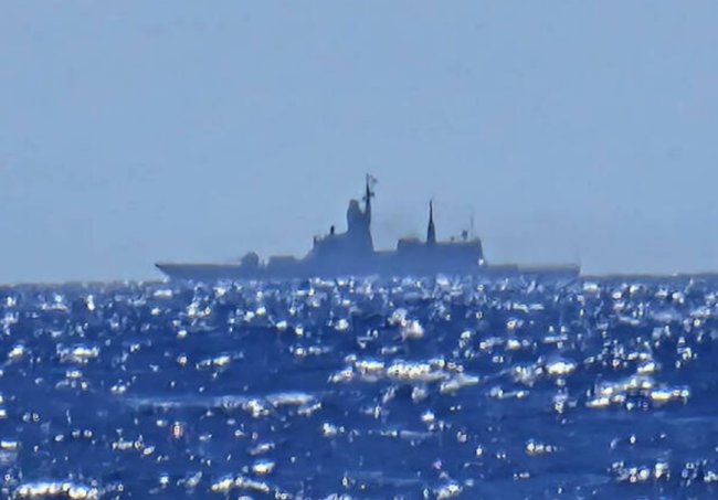 三艘俄舰闪现台岛以东，刚和解放军完成南海任务
