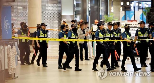 韩国一百货商店发生无差别袭击事件，致14伤