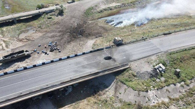 俄官员：乌克兰发射“风暴阴影”袭击克里米亚两座大桥
